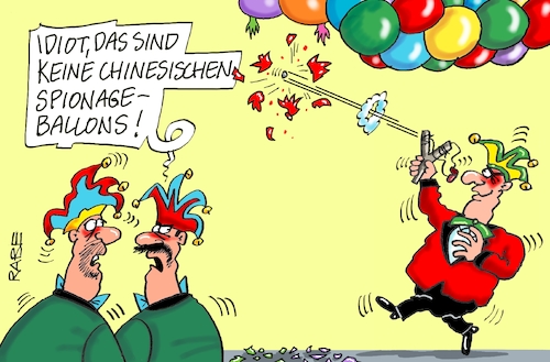 Cartoon: Einen im Ballon (medium) by RABE tagged cosco,china,peking,hamburg,hafen,container,rabe,ralf,böhme,cartoon,karikatur,pressezeichnung,farbcartoon,tagescartoon,spionage,spionageballon,abschuss,testballon,überflug,kundschafter,luftballon,ballon,karneval,fasching,elferrat,karnevalisten,idiot,narren,narrenkappe,cosco,china,peking,hamburg,hafen,container,rabe,ralf,böhme,cartoon,karikatur,pressezeichnung,farbcartoon,tagescartoon,spionage,spionageballon,abschuss,testballon,überflug,kundschafter,luftballon,ballon,karneval,fasching,elferrat,karnevalisten,idiot,narren,narrenkappe