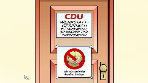 Cartoon: CDU-Werkstattgespräch (medium) by Harm Bengen tagged cdu,werkstattgespräch,migration,sicherheit,integration,flüchtlingspolitik,merkel,ausschluss,draußen,bleiben,tuer,harm,bengen,cartoon,karikatur,cdu,werkstattgespräch,migration,sicherheit,integration,flüchtlingspolitik,merkel,ausschluss,draußen,bleiben,tuer,harm,bengen,cartoon,karikatur