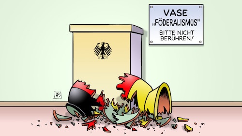 Cartoon: Föderalismus-Scherben (medium) by Harm Bengen tagged vase,föderalismus,scherben,bund,länder,streit,zerstörung,kaputt,sockel,staat,harm,bengen,cartoon,karikatur,vase,föderalismus,scherben,bund,länder,streit,zerstörung,kaputt,sockel,staat,harm,bengen,cartoon,karikatur