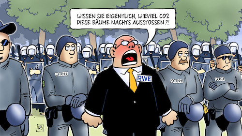 Cartoon: Hambacher Forst (medium) by Harm Bengen tagged hambacher,forst,wald,rodung,rwe,kohleabbau,co2,ausstoss,bäume,nachts,polizei,polizisten,räumung,baumhaus,harm,bengen,cartoon,karikatur,hambacher,forst,wald,rodung,rwe,kohleabbau,co2,ausstoss,bäume,nachts,polizei,polizisten,räumung,baumhaus,harm,bengen,cartoon,karikatur