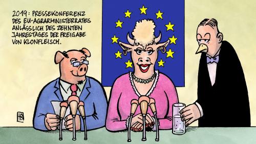 Cartoon: Klonfleisch (medium) by Harm Bengen tagged klonfleisch,eu,kommission,agrarministerrat,agrar,ministerrat,klon,klonen,gentechnik,schwein,kuh,rind,pressekonferenz,klonfleisch,kommission,eu,agrarministerrat,agrar,ministerrat,klon,klonen,gentechnik,schwein,kuh,rind,pressekonferenz,fortschritt,entwicklung,biologie,genetik,gene,gen,europa,europäische union,forschung,wissenschaft,europäische,union,tiere,fleisch,nahrung,ernährung,essen,lebensmittel