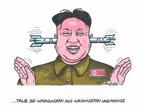 Kim mit Ohrenstöpseln