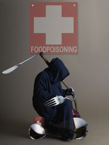 Cartoon: First aid foodpoisoning! (medium) by willemrasingart tagged haute,cuisine