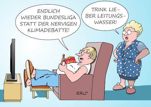 Cartoon: Bundesliga (medium) by Erl tagged politik,sport,start,bundesliga,fußball,zerstreuung,erholung,fernsehen,klima,klimawandel,klimaschutz,debatte,vorschläge,leitungswasser,trinken,mineralwasser,karikatur,erl,politik,sport,start,bundesliga,fußball,zerstreuung,erholung,fernsehen,klima,klimawandel,klimaschutz,debatte,vorschläge,leitungswasser,trinken,mineralwasser,karikatur,erl