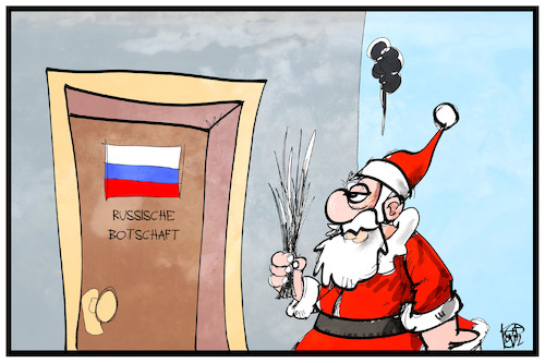 Cartoon: Deutschland-Russland (medium) by Kostas Koufogiorgos tagged karikatur,koufogiorgos,illustration,cartoon,russland,deutschland,nikolaus,rute,diplomaten,ausweisung,karikatur,koufogiorgos,illustration,cartoon,russland,deutschland,nikolaus,rute,diplomaten,ausweisung