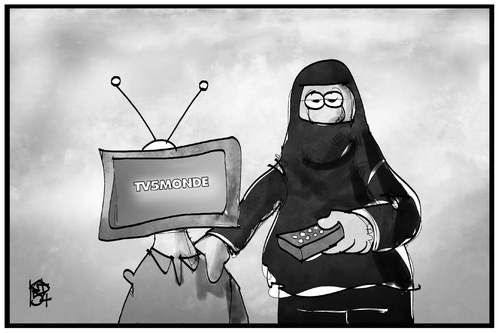 Cartoon: TV5 Monde (medium) by Kostas Koufogiorgos tagged karikatur,koufogiorgos,illustration,cartoon,tv5,fernsehen,sender,medien,fernseher,is,terrorist,islamist,fernbedienung,angriff,hacker,frankreich,politik,karikatur,koufogiorgos,illustration,cartoon,tv5,fernsehen,sender,medien,fernseher,is,terrorist,islamist,fernbedienung,angriff,hacker,frankreich,politik